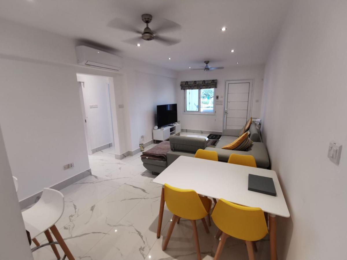 Paphos Gardens Apartment Buitenkant foto