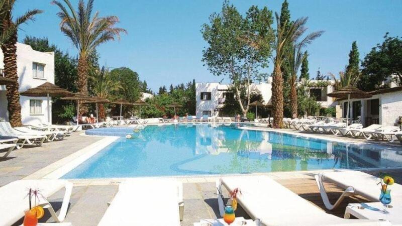 Paphos Gardens Apartment Buitenkant foto